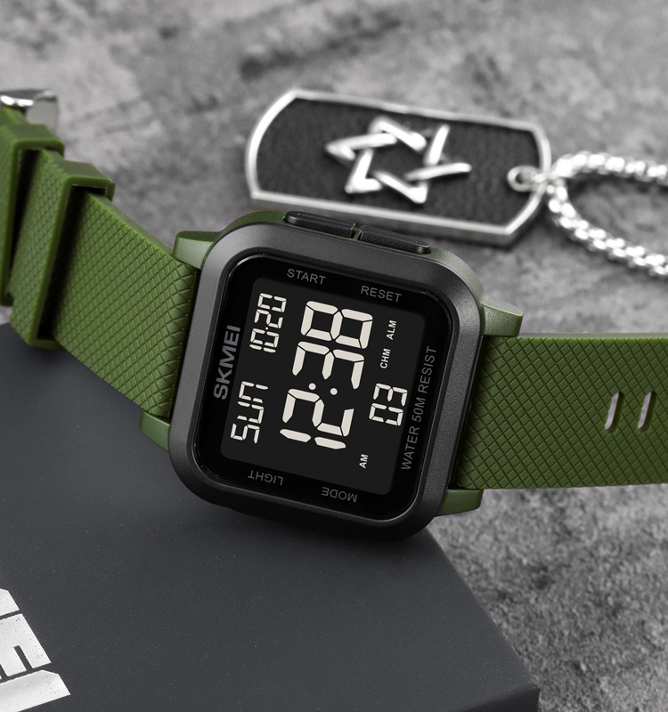 Skmei 1894 Green Watch For Men - Image 2